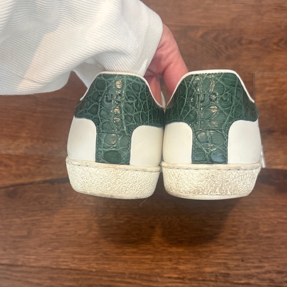 Gucci White Leather Sneakers with Red and Green Stripe - Picture 3 of 4